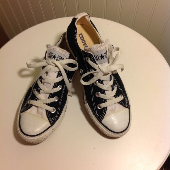 Black converse with white tongue Clearance